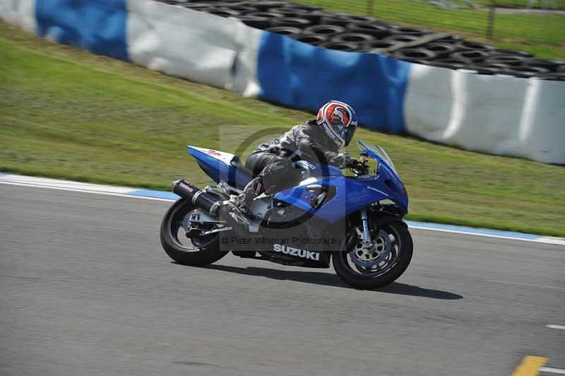 Motorcycle action photographs;donington;donington park leicestershire;donington photographs;event digital images;eventdigitalimages;no limits trackday;peter wileman photography;trackday;trackday digital images;trackday photos