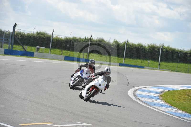 Motorcycle action photographs;donington;donington park leicestershire;donington photographs;event digital images;eventdigitalimages;no limits trackday;peter wileman photography;trackday;trackday digital images;trackday photos