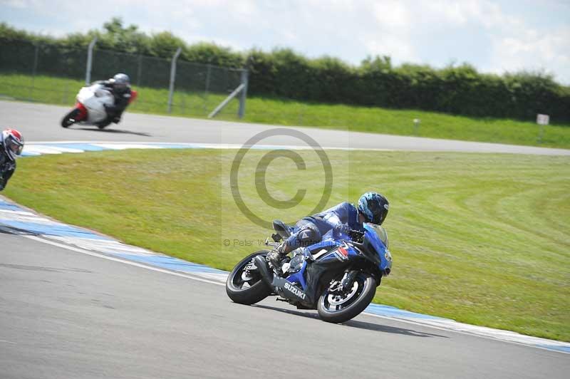 Motorcycle action photographs;donington;donington park leicestershire;donington photographs;event digital images;eventdigitalimages;no limits trackday;peter wileman photography;trackday;trackday digital images;trackday photos
