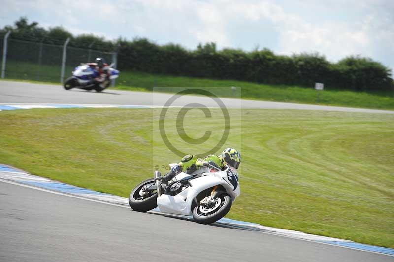 Motorcycle action photographs;donington;donington park leicestershire;donington photographs;event digital images;eventdigitalimages;no limits trackday;peter wileman photography;trackday;trackday digital images;trackday photos