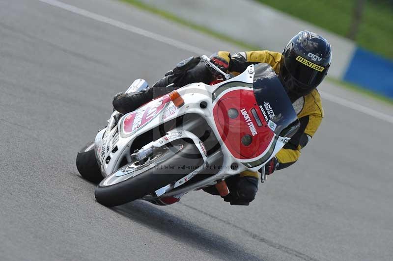 Motorcycle action photographs;donington;donington park leicestershire;donington photographs;event digital images;eventdigitalimages;no limits trackday;peter wileman photography;trackday;trackday digital images;trackday photos