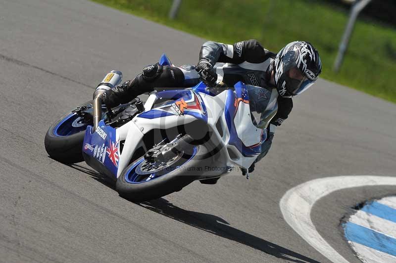 Motorcycle action photographs;donington;donington park leicestershire;donington photographs;event digital images;eventdigitalimages;no limits trackday;peter wileman photography;trackday;trackday digital images;trackday photos