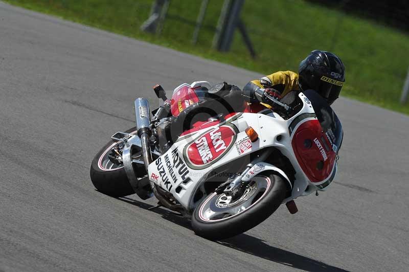Motorcycle action photographs;donington;donington park leicestershire;donington photographs;event digital images;eventdigitalimages;no limits trackday;peter wileman photography;trackday;trackday digital images;trackday photos