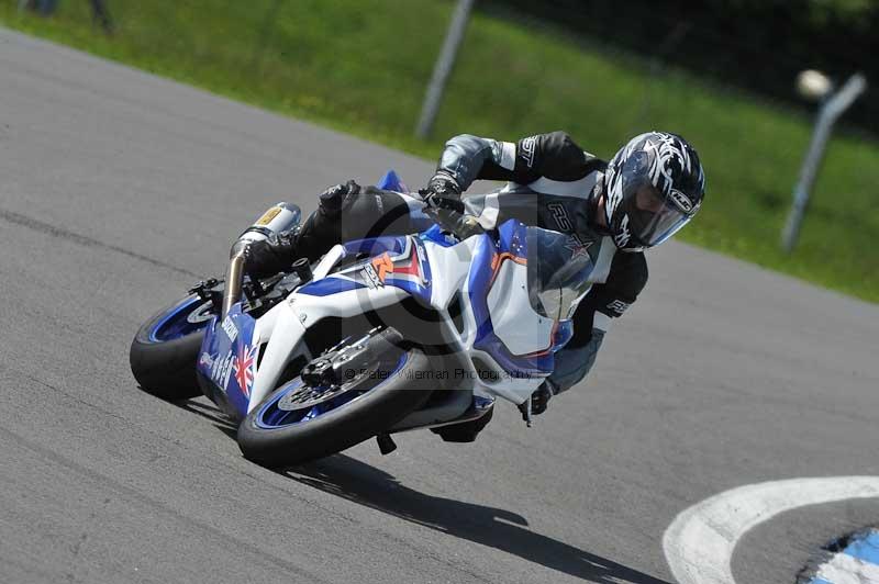 Motorcycle action photographs;donington;donington park leicestershire;donington photographs;event digital images;eventdigitalimages;no limits trackday;peter wileman photography;trackday;trackday digital images;trackday photos