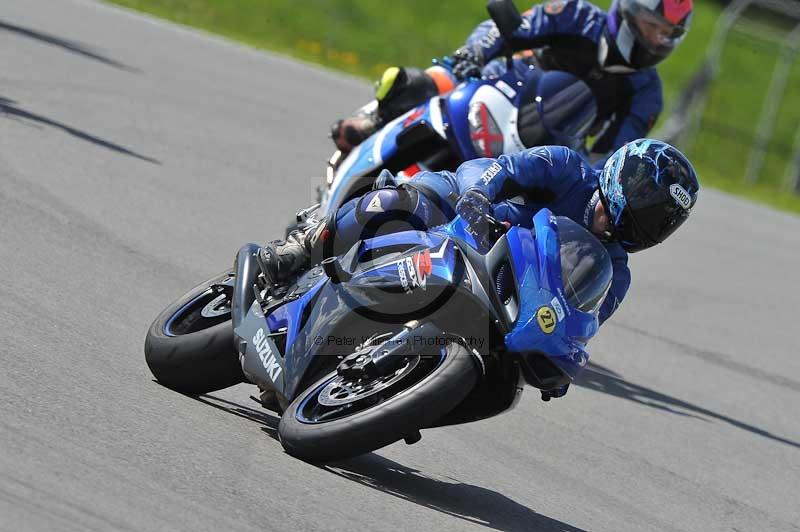 Motorcycle action photographs;donington;donington park leicestershire;donington photographs;event digital images;eventdigitalimages;no limits trackday;peter wileman photography;trackday;trackday digital images;trackday photos