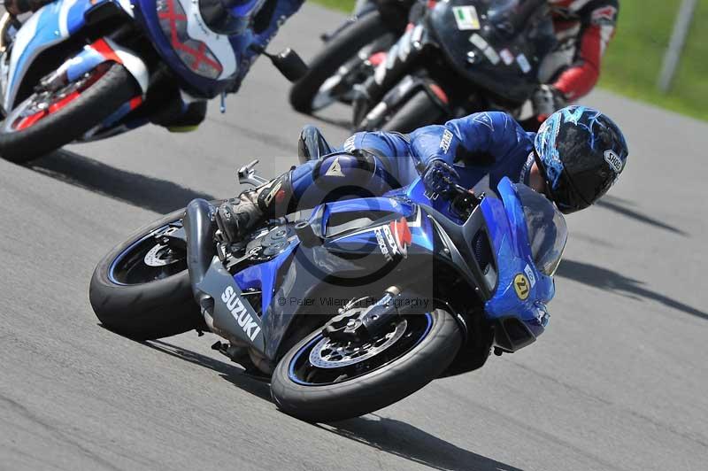 Motorcycle action photographs;donington;donington park leicestershire;donington photographs;event digital images;eventdigitalimages;no limits trackday;peter wileman photography;trackday;trackday digital images;trackday photos