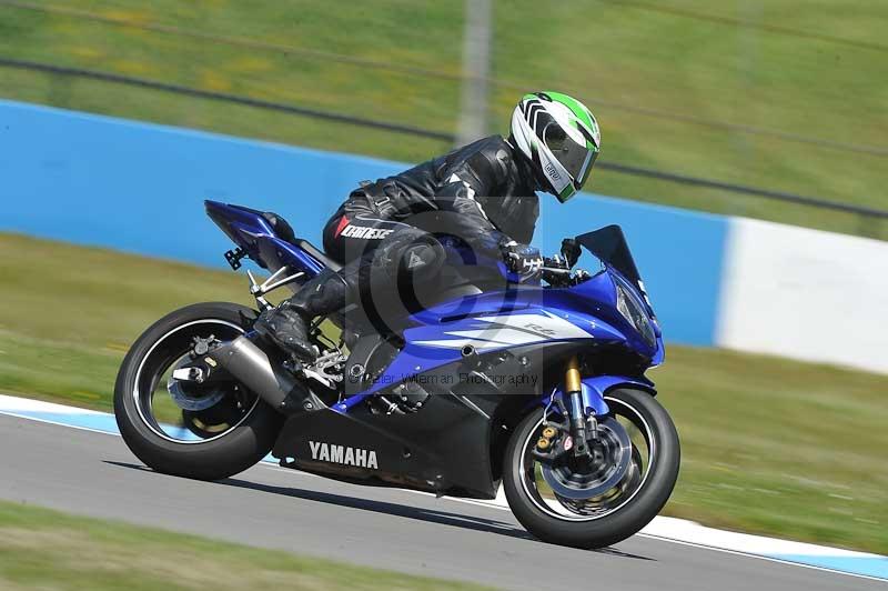 Motorcycle action photographs;donington;donington park leicestershire;donington photographs;event digital images;eventdigitalimages;no limits trackday;peter wileman photography;trackday;trackday digital images;trackday photos