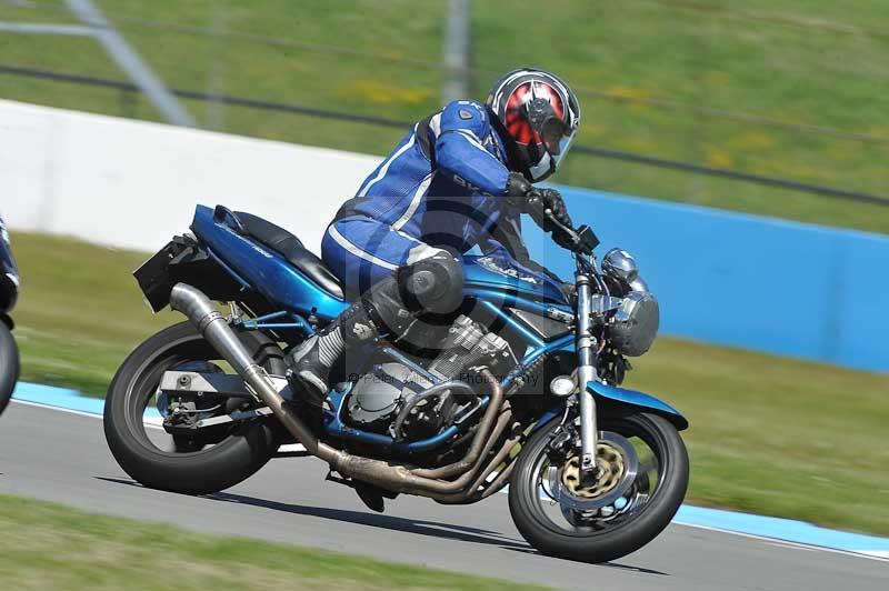 Motorcycle action photographs;donington;donington park leicestershire;donington photographs;event digital images;eventdigitalimages;no limits trackday;peter wileman photography;trackday;trackday digital images;trackday photos