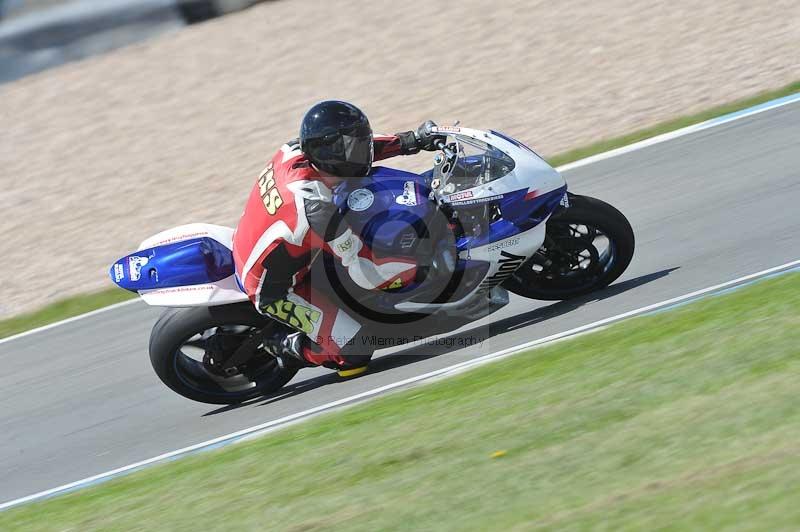 Motorcycle action photographs;donington;donington park leicestershire;donington photographs;event digital images;eventdigitalimages;no limits trackday;peter wileman photography;trackday;trackday digital images;trackday photos