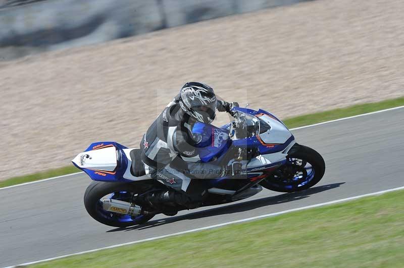 Motorcycle action photographs;donington;donington park leicestershire;donington photographs;event digital images;eventdigitalimages;no limits trackday;peter wileman photography;trackday;trackday digital images;trackday photos