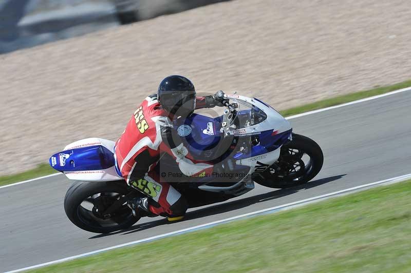 Motorcycle action photographs;donington;donington park leicestershire;donington photographs;event digital images;eventdigitalimages;no limits trackday;peter wileman photography;trackday;trackday digital images;trackday photos