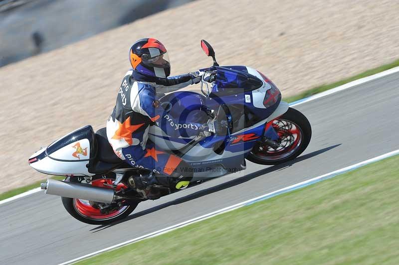 Motorcycle action photographs;donington;donington park leicestershire;donington photographs;event digital images;eventdigitalimages;no limits trackday;peter wileman photography;trackday;trackday digital images;trackday photos