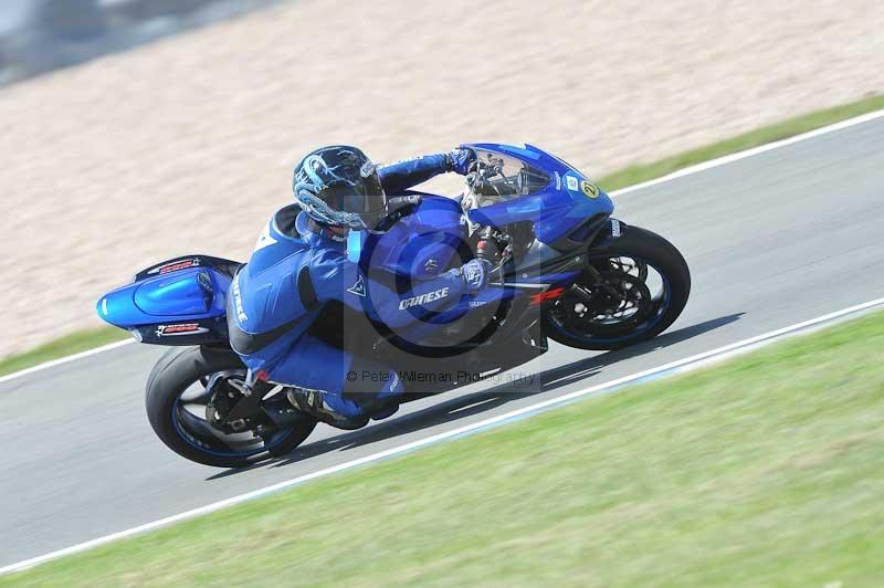 Motorcycle action photographs;donington;donington park leicestershire;donington photographs;event digital images;eventdigitalimages;no limits trackday;peter wileman photography;trackday;trackday digital images;trackday photos