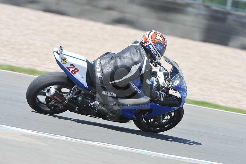 Motorcycle action photographs;donington;donington park leicestershire;donington photographs;event digital images;eventdigitalimages;no limits trackday;peter wileman photography;trackday;trackday digital images;trackday photos