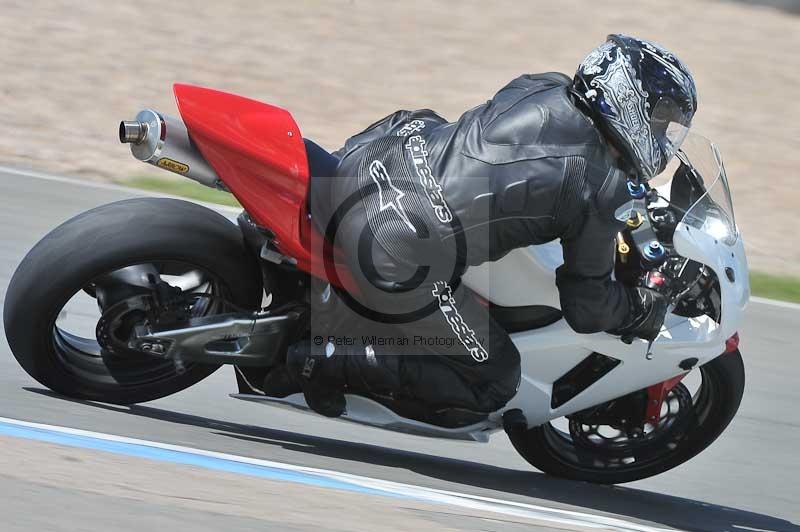 Motorcycle action photographs;donington;donington park leicestershire;donington photographs;event digital images;eventdigitalimages;no limits trackday;peter wileman photography;trackday;trackday digital images;trackday photos