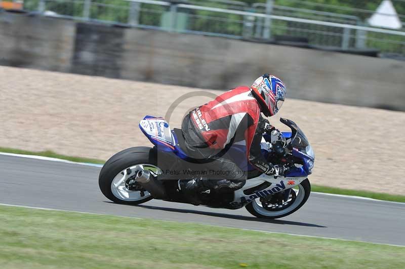 Motorcycle action photographs;donington;donington park leicestershire;donington photographs;event digital images;eventdigitalimages;no limits trackday;peter wileman photography;trackday;trackday digital images;trackday photos