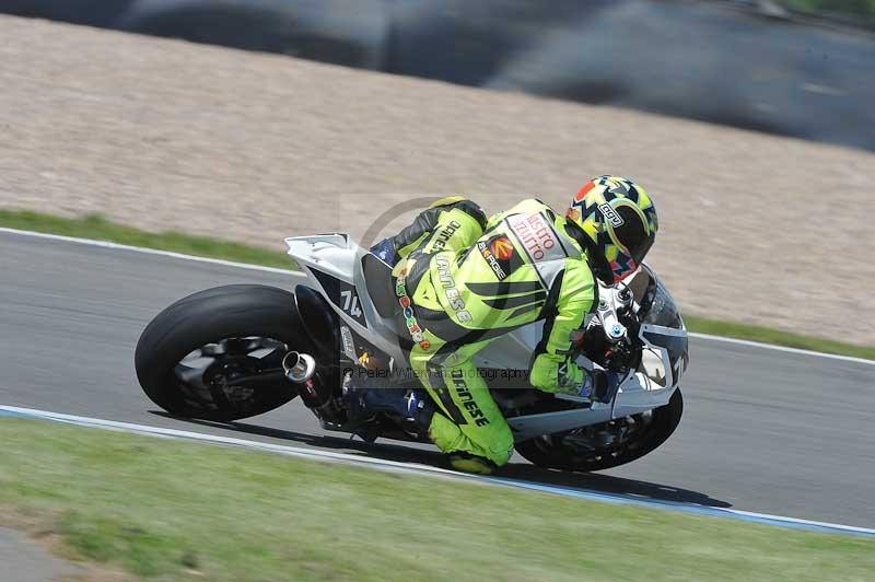 Motorcycle action photographs;donington;donington park leicestershire;donington photographs;event digital images;eventdigitalimages;no limits trackday;peter wileman photography;trackday;trackday digital images;trackday photos