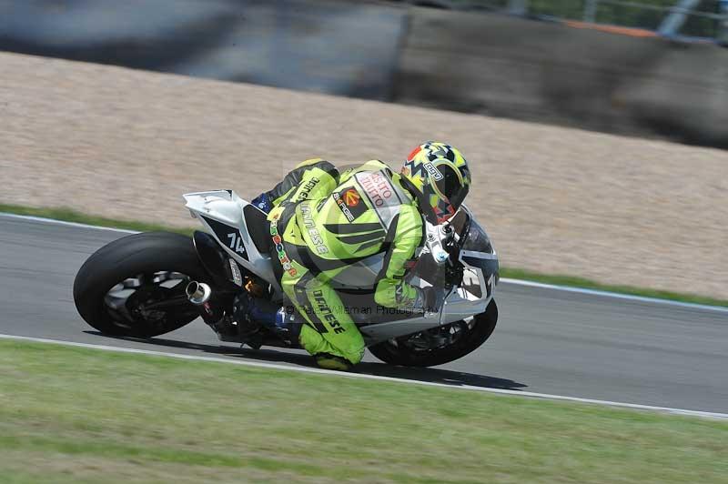 Motorcycle action photographs;donington;donington park leicestershire;donington photographs;event digital images;eventdigitalimages;no limits trackday;peter wileman photography;trackday;trackday digital images;trackday photos