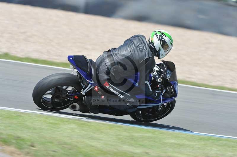 Motorcycle action photographs;donington;donington park leicestershire;donington photographs;event digital images;eventdigitalimages;no limits trackday;peter wileman photography;trackday;trackday digital images;trackday photos