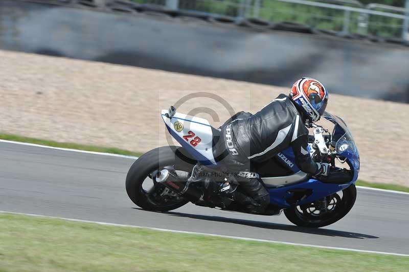 Motorcycle action photographs;donington;donington park leicestershire;donington photographs;event digital images;eventdigitalimages;no limits trackday;peter wileman photography;trackday;trackday digital images;trackday photos
