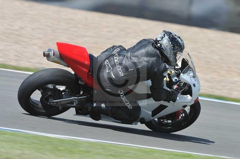 Motorcycle action photographs;donington;donington park leicestershire;donington photographs;event digital images;eventdigitalimages;no limits trackday;peter wileman photography;trackday;trackday digital images;trackday photos