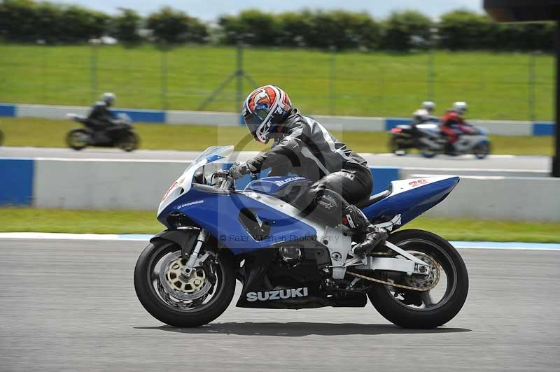 Motorcycle action photographs;donington;donington park leicestershire;donington photographs;event digital images;eventdigitalimages;no limits trackday;peter wileman photography;trackday;trackday digital images;trackday photos