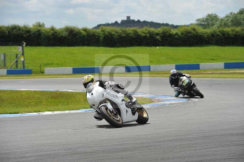 Motorcycle action photographs;donington;donington park leicestershire;donington photographs;event digital images;eventdigitalimages;no limits trackday;peter wileman photography;trackday;trackday digital images;trackday photos
