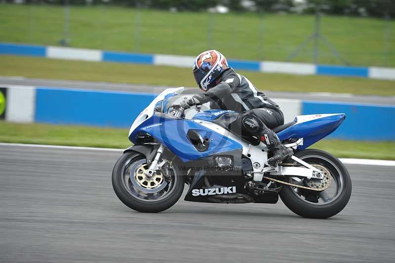 Motorcycle action photographs;donington;donington park leicestershire;donington photographs;event digital images;eventdigitalimages;no limits trackday;peter wileman photography;trackday;trackday digital images;trackday photos