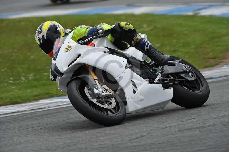 Motorcycle action photographs;donington;donington park leicestershire;donington photographs;event digital images;eventdigitalimages;no limits trackday;peter wileman photography;trackday;trackday digital images;trackday photos