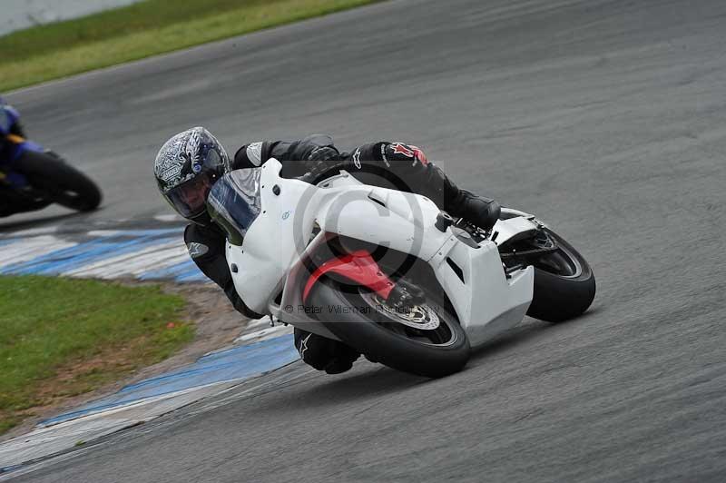 Motorcycle action photographs;donington;donington park leicestershire;donington photographs;event digital images;eventdigitalimages;no limits trackday;peter wileman photography;trackday;trackday digital images;trackday photos
