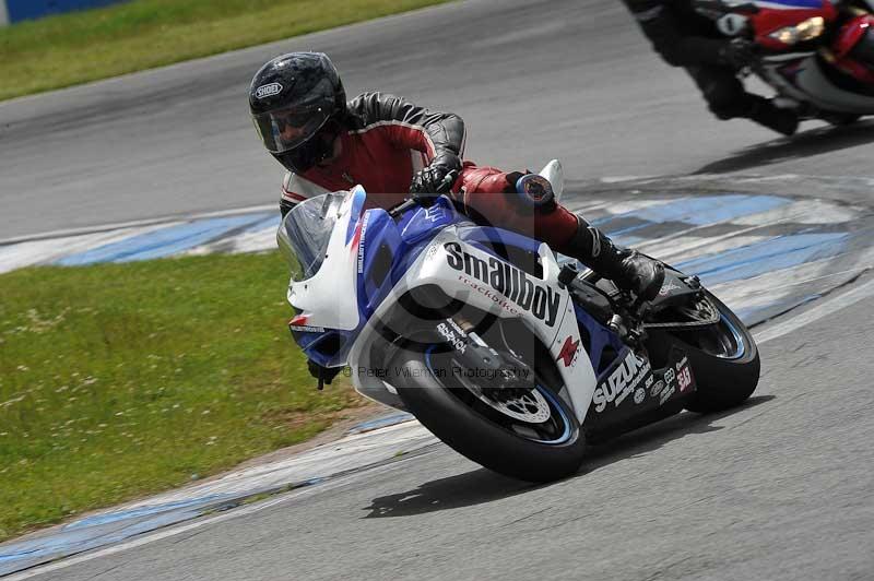Motorcycle action photographs;donington;donington park leicestershire;donington photographs;event digital images;eventdigitalimages;no limits trackday;peter wileman photography;trackday;trackday digital images;trackday photos