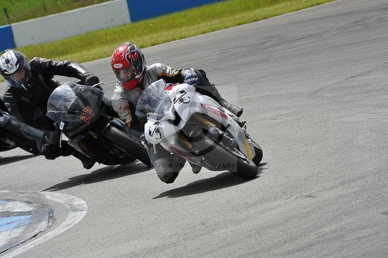 Motorcycle action photographs;donington;donington park leicestershire;donington photographs;event digital images;eventdigitalimages;no limits trackday;peter wileman photography;trackday;trackday digital images;trackday photos