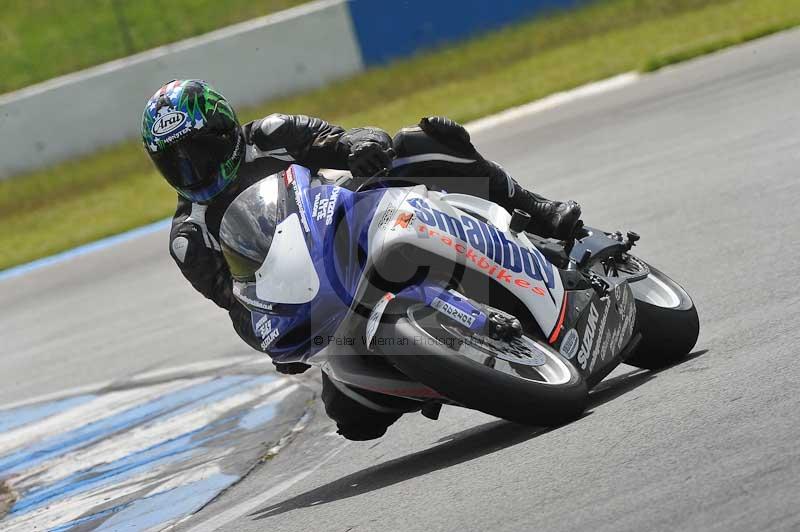 Motorcycle action photographs;donington;donington park leicestershire;donington photographs;event digital images;eventdigitalimages;no limits trackday;peter wileman photography;trackday;trackday digital images;trackday photos