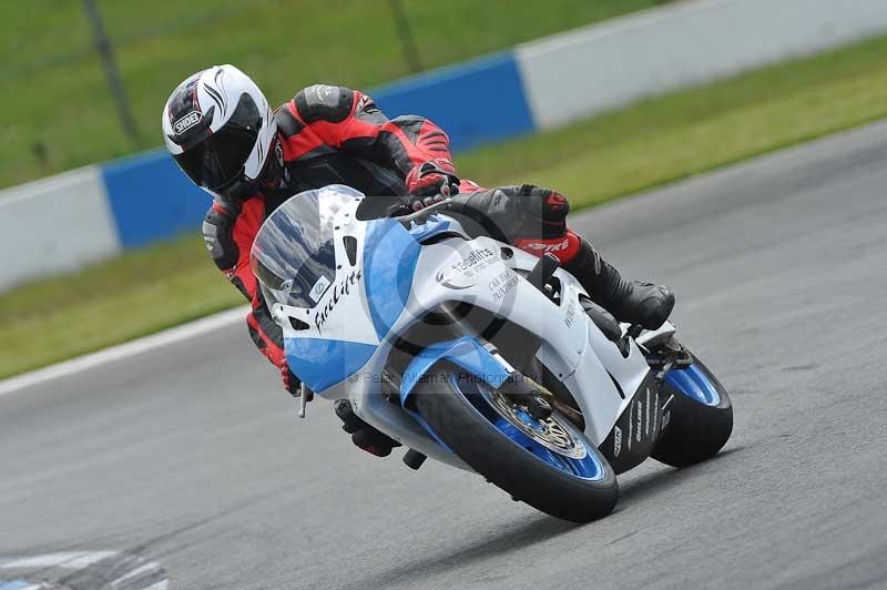 Motorcycle action photographs;donington;donington park leicestershire;donington photographs;event digital images;eventdigitalimages;no limits trackday;peter wileman photography;trackday;trackday digital images;trackday photos