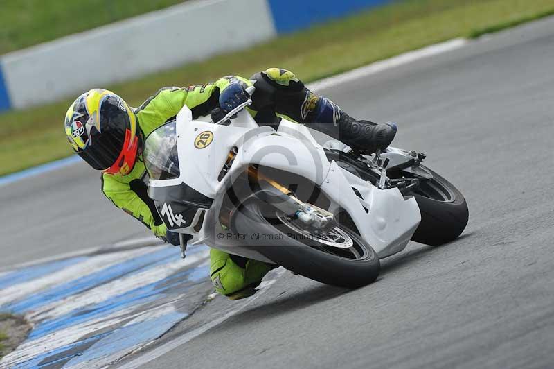 Motorcycle action photographs;donington;donington park leicestershire;donington photographs;event digital images;eventdigitalimages;no limits trackday;peter wileman photography;trackday;trackday digital images;trackday photos