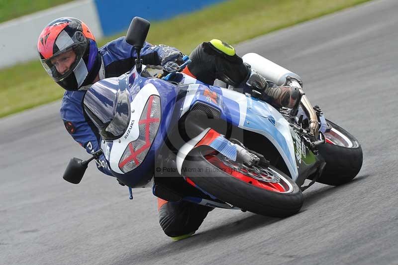 Motorcycle action photographs;donington;donington park leicestershire;donington photographs;event digital images;eventdigitalimages;no limits trackday;peter wileman photography;trackday;trackday digital images;trackday photos