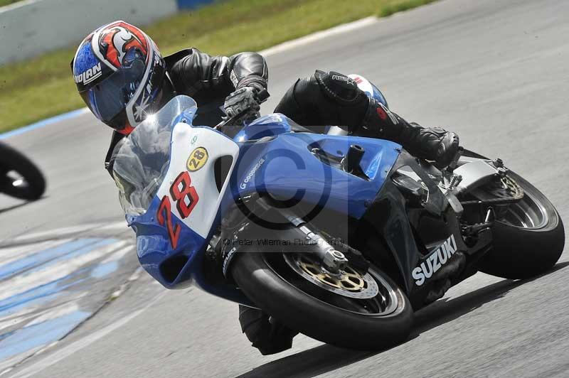 Motorcycle action photographs;donington;donington park leicestershire;donington photographs;event digital images;eventdigitalimages;no limits trackday;peter wileman photography;trackday;trackday digital images;trackday photos