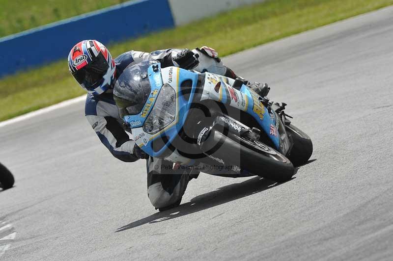 Motorcycle action photographs;donington;donington park leicestershire;donington photographs;event digital images;eventdigitalimages;no limits trackday;peter wileman photography;trackday;trackday digital images;trackday photos