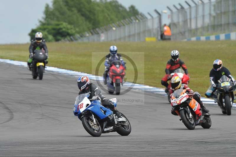 Motorcycle action photographs;donington;donington park leicestershire;donington photographs;event digital images;eventdigitalimages;no limits trackday;peter wileman photography;trackday;trackday digital images;trackday photos