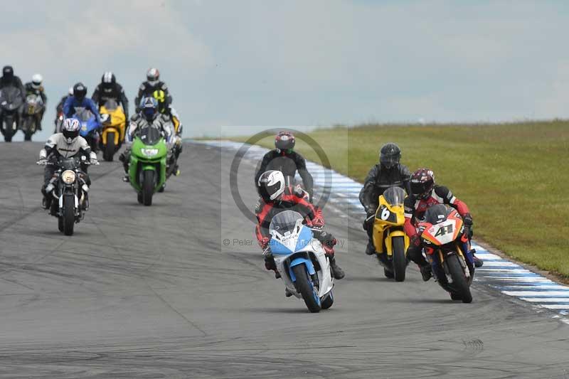 Motorcycle action photographs;donington;donington park leicestershire;donington photographs;event digital images;eventdigitalimages;no limits trackday;peter wileman photography;trackday;trackday digital images;trackday photos