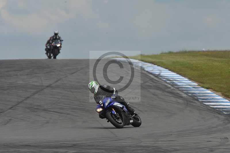 Motorcycle action photographs;donington;donington park leicestershire;donington photographs;event digital images;eventdigitalimages;no limits trackday;peter wileman photography;trackday;trackday digital images;trackday photos