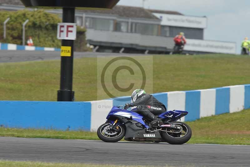 Motorcycle action photographs;donington;donington park leicestershire;donington photographs;event digital images;eventdigitalimages;no limits trackday;peter wileman photography;trackday;trackday digital images;trackday photos