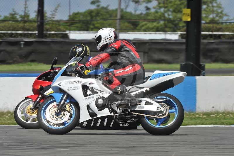 Motorcycle action photographs;donington;donington park leicestershire;donington photographs;event digital images;eventdigitalimages;no limits trackday;peter wileman photography;trackday;trackday digital images;trackday photos