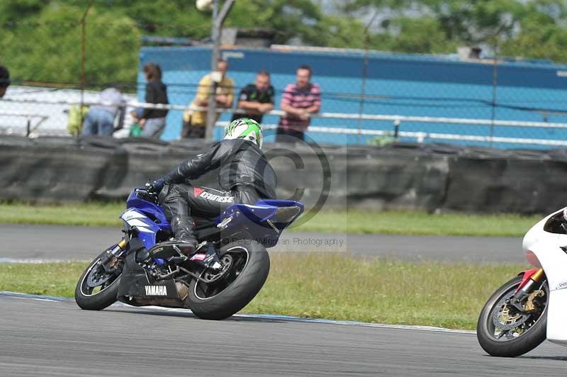 Motorcycle action photographs;donington;donington park leicestershire;donington photographs;event digital images;eventdigitalimages;no limits trackday;peter wileman photography;trackday;trackday digital images;trackday photos