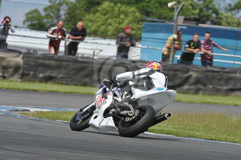 Motorcycle action photographs;donington;donington park leicestershire;donington photographs;event digital images;eventdigitalimages;no limits trackday;peter wileman photography;trackday;trackday digital images;trackday photos