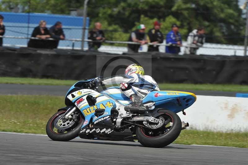 Motorcycle action photographs;donington;donington park leicestershire;donington photographs;event digital images;eventdigitalimages;no limits trackday;peter wileman photography;trackday;trackday digital images;trackday photos