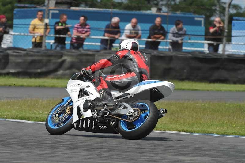 Motorcycle action photographs;donington;donington park leicestershire;donington photographs;event digital images;eventdigitalimages;no limits trackday;peter wileman photography;trackday;trackday digital images;trackday photos