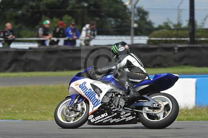 Motorcycle action photographs;donington;donington park leicestershire;donington photographs;event digital images;eventdigitalimages;no limits trackday;peter wileman photography;trackday;trackday digital images;trackday photos