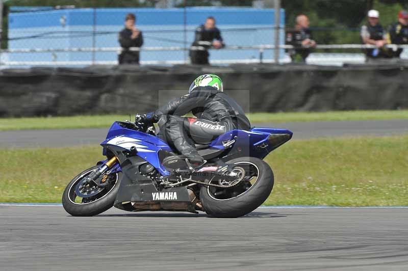 Motorcycle action photographs;donington;donington park leicestershire;donington photographs;event digital images;eventdigitalimages;no limits trackday;peter wileman photography;trackday;trackday digital images;trackday photos