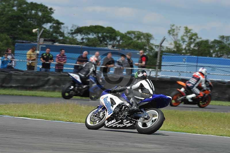 Motorcycle action photographs;donington;donington park leicestershire;donington photographs;event digital images;eventdigitalimages;no limits trackday;peter wileman photography;trackday;trackday digital images;trackday photos